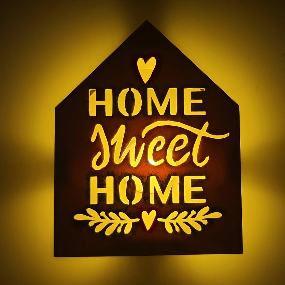 💡🏠HANDPAINTED Wooden House-shaped Shadowbox that says 